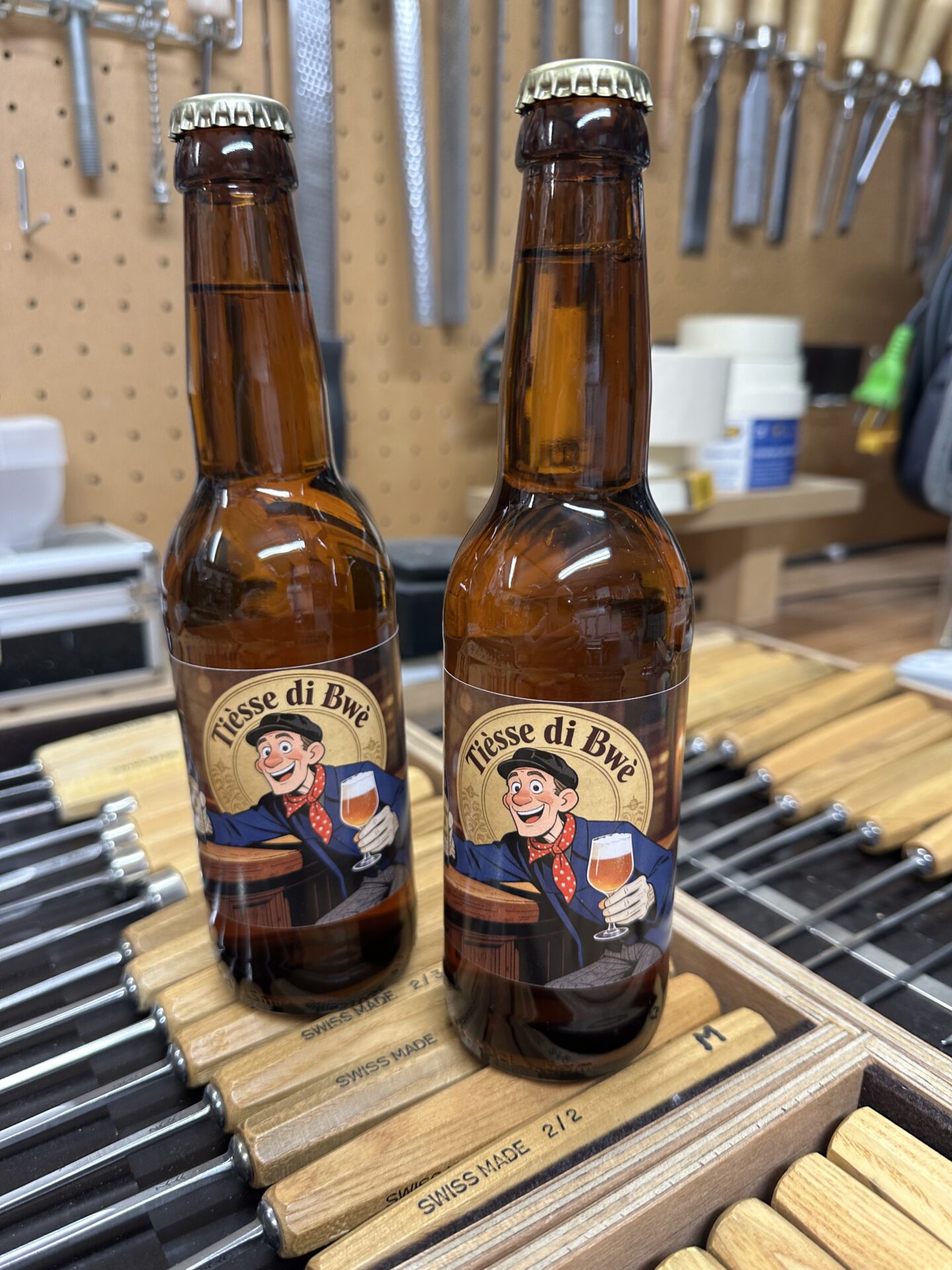 Centre de la marionnette de Saint-Nicolas, bière artisanale Tiesse di Bwès